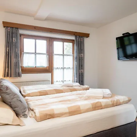 Luxurious In F Rth With Pool Apartment Piesendorf