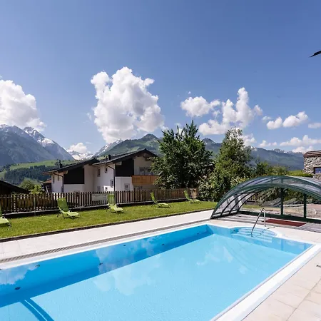 Alpine Near Kaprun アパート *